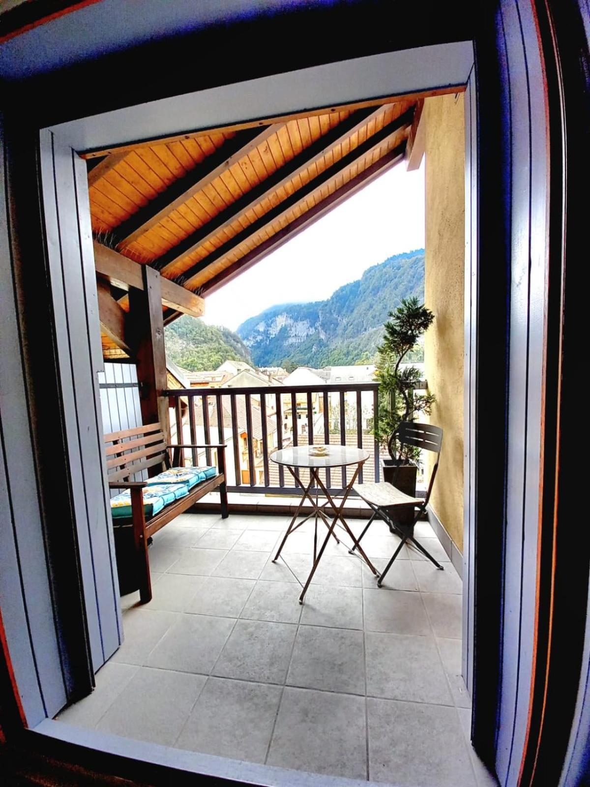 Yellow Home-By So'Serenityhome-Balcon Vue Montagne-Mezzanine Cluses Εξωτερικό φωτογραφία